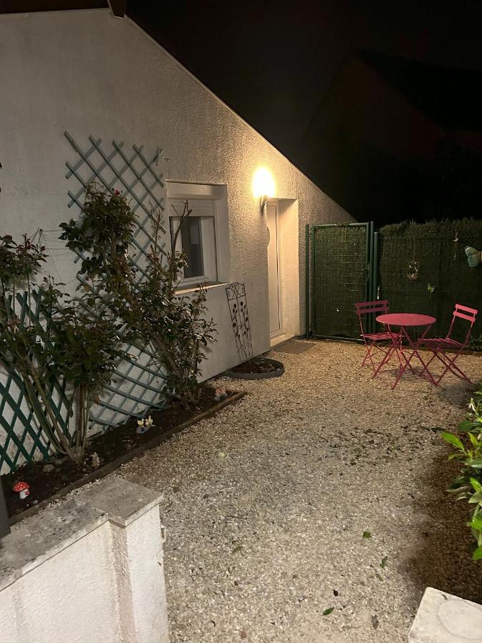 Maison Studio Le Bois Fleuri Croissy-Beaubourg Kültér fotó